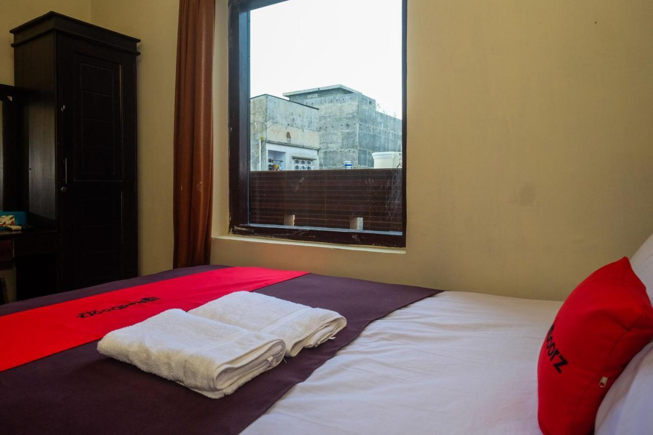 Reddoorz At Hotel Rich Parepare Near Pantai Mattirotasi Exteriör bild