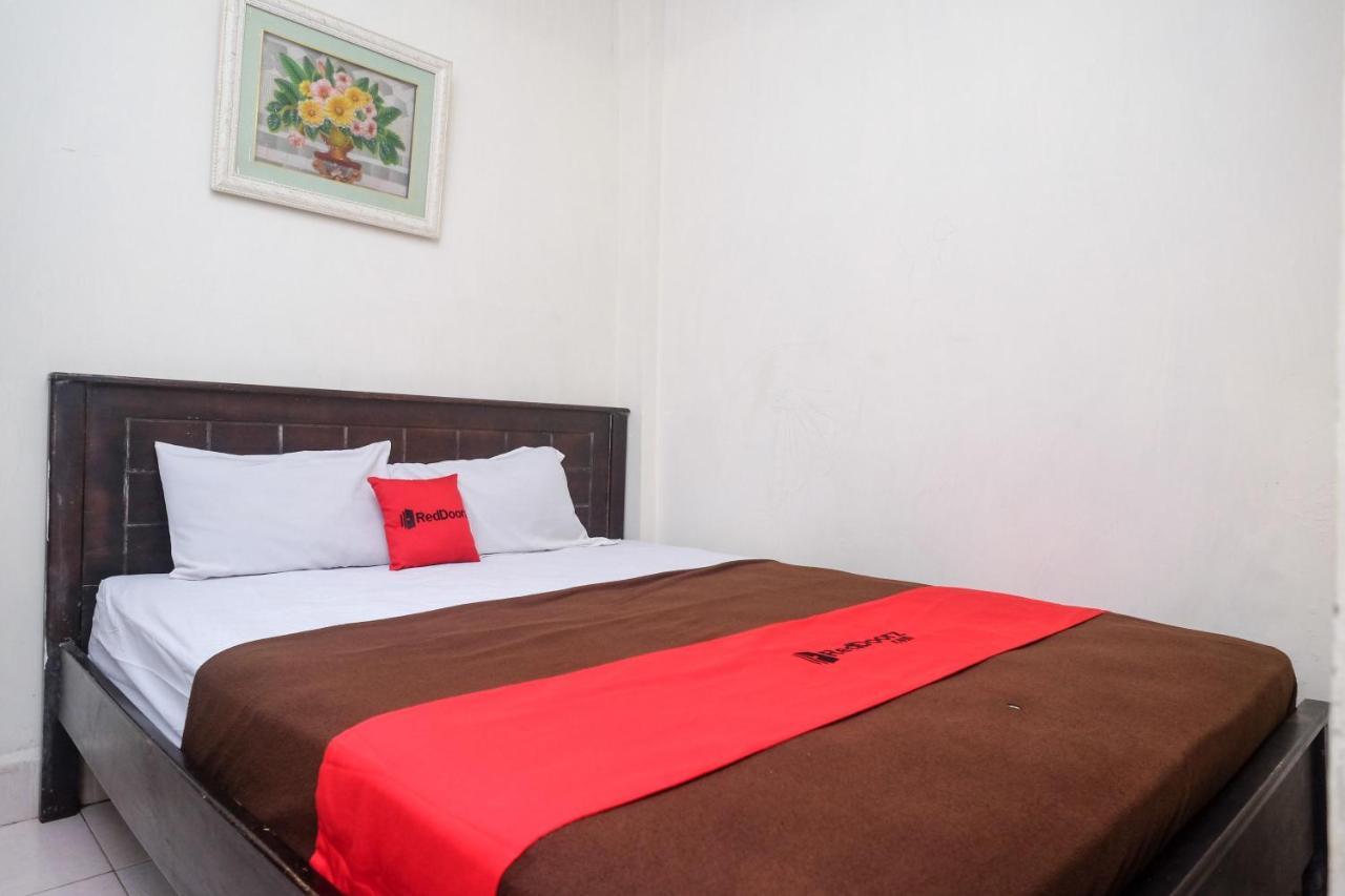 Reddoorz At Hotel Rich Parepare Near Pantai Mattirotasi Exteriör bild